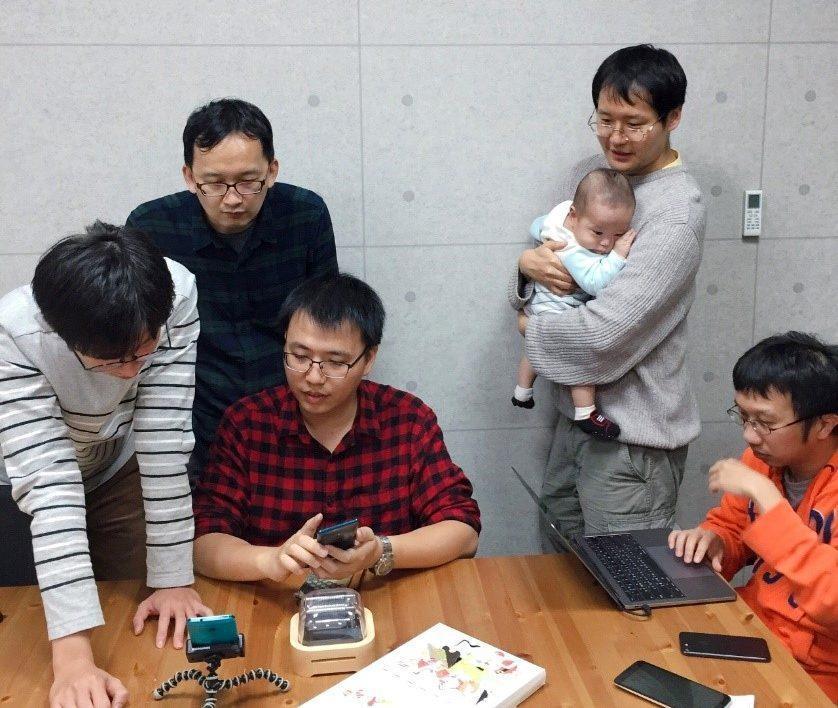 Debug the Muro Box (programmable music box) app with our team members in 2019