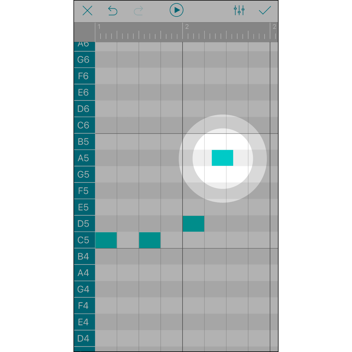 音符を長押しして調整ボックス内の音符は長押しすることで位置を前後に移動できます（1/4または1/2ボックスの外側）。ボックスの1/4幅は六十四分音符を表します。
