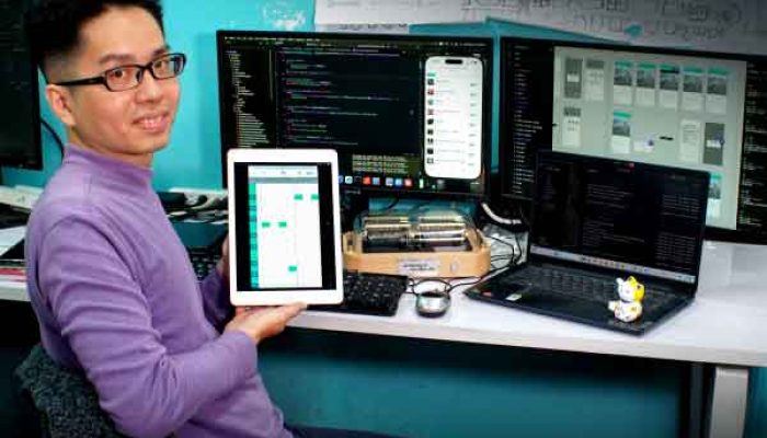 Muro Box APP是智慧音樂盒全系列商品可共用的免費編曲與找歌軟體，照片中為Muro Box APP 軟體工程師陳錦宏。